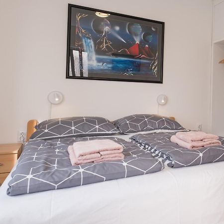 קרק Apartments Lovorik מראה חיצוני תמונה