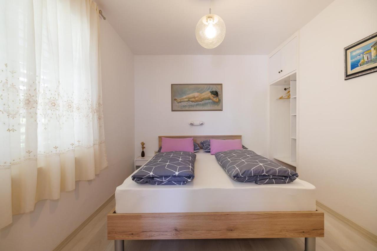 קרק Apartments Lovorik מראה חיצוני תמונה
