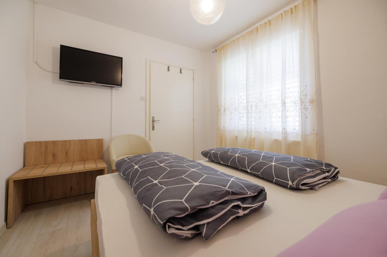 קרק Apartments Lovorik מראה חיצוני תמונה