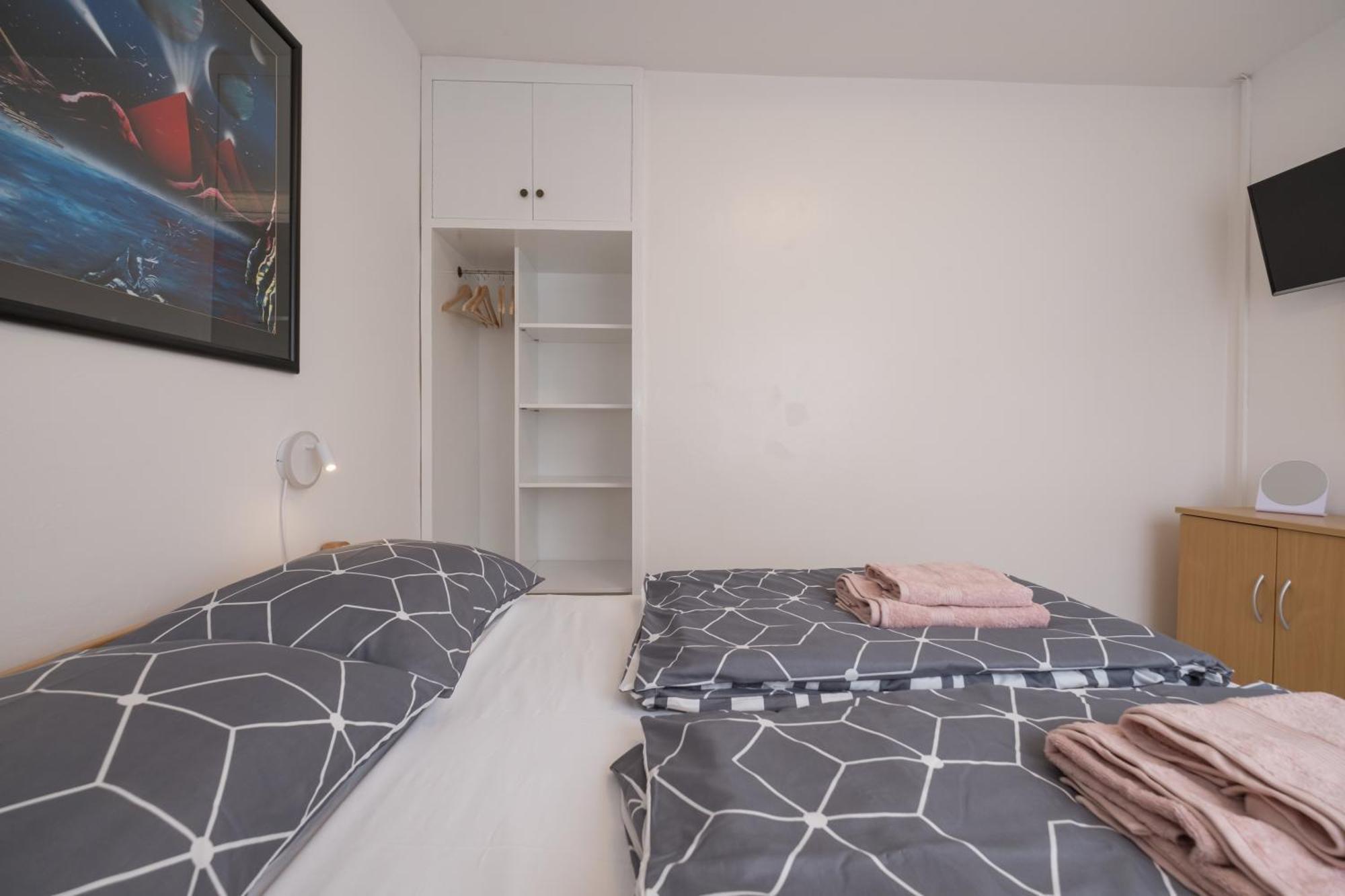 קרק Apartments Lovorik מראה חיצוני תמונה