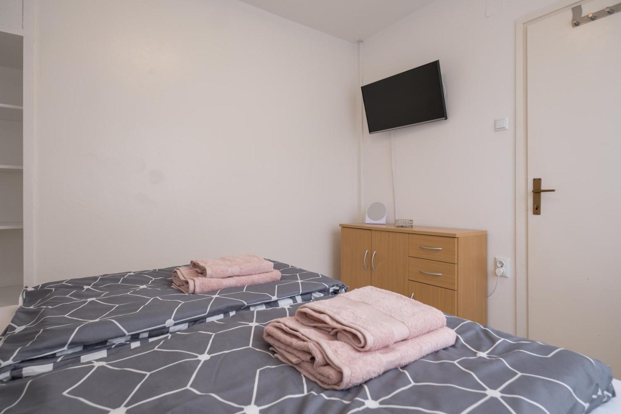 קרק Apartments Lovorik מראה חיצוני תמונה