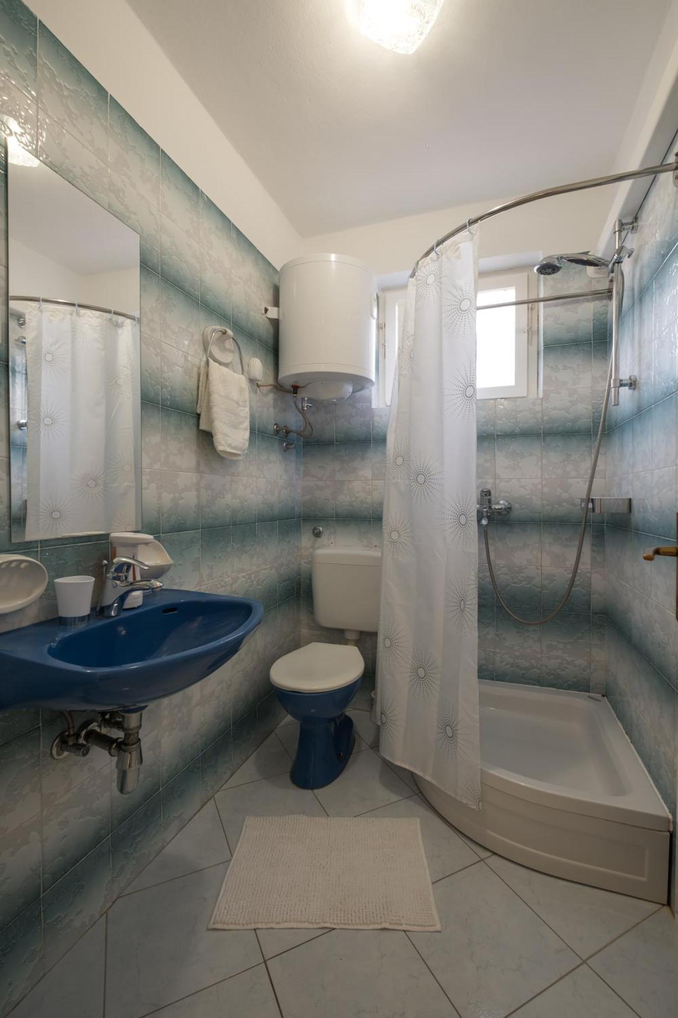 קרק Apartments Lovorik מראה חיצוני תמונה